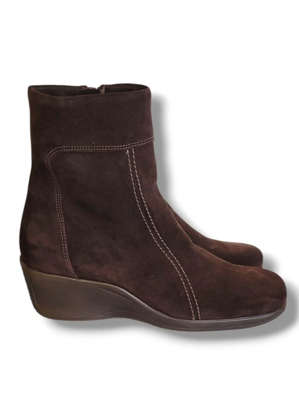 La Canadienne Tina Waterproof Suede Ankle Boot 10W